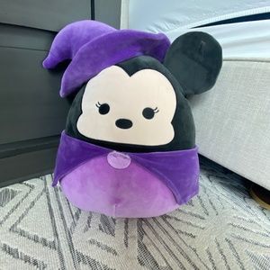 Minnie Mouse Witch squishmellow